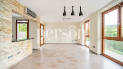 Chalet en alquiler en Calle 22, Chiva de 2.300 €<span>/mes</span>