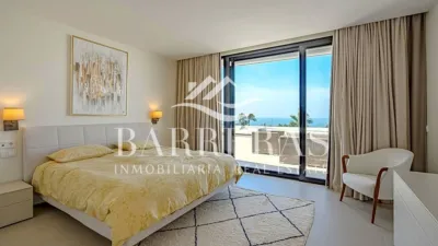 Chalet on Calle Josefina de La Torre photo 16