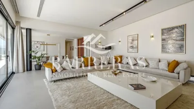 Chalet on Calle Josefina de La Torre photo 7