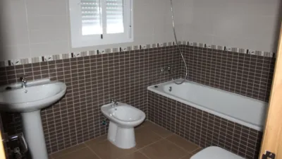 Piso en venta en Calle de Ciudad Sarajevo, El Carpio de Tajo de 84.920 €