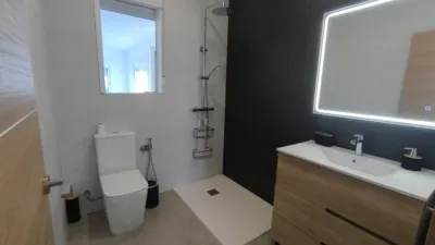 Casa en venta en Andalucia, Fuentes de Andalucía de 109.900 €