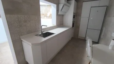 Casa en venta en Andalucia, Fuentes de Andalucía de 109.900 €
