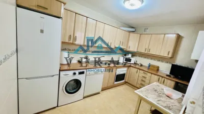 Casa pareada en venta en Calle de la Mina, Calera y Chozas de 109.900 €