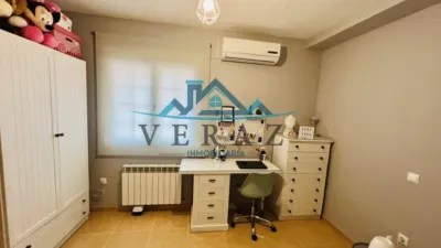 Casa pareada en venta en Calle de la Mina, Calera y Chozas de 109.900 €