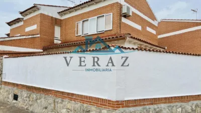 Casa pareada en venta en Calle de la Mina, Calera y Chozas de 109.900 €
