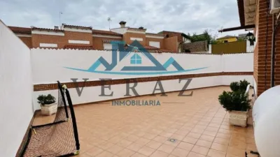 Casa pareada en venta en Calle de la Mina, Calera y Chozas de 109.900 €