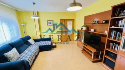 Casa pareada en venta en Calle de la Mina, Calera y Chozas de 109.900 €