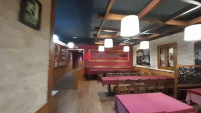 Local comercial en alquiler en Avenida de Villagarcía de Arousa - Més