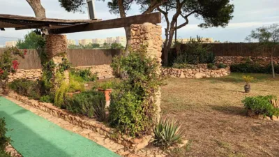 Chalet on Calle Pd Altet, No. 2109 photo 12