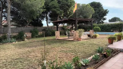 Chalet on Calle Pd Altet, No. 2109 photo 5
