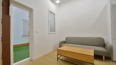 Piso en alquiler en Calle de Alvarado - Imagen 4
