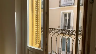 Apartment in Plaza de Isabel II photo 5