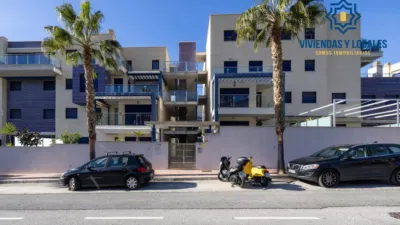 Piso en venta en Calle Pintor Dominguez de Haro, Número 6, Taramay (Almuñécar) de 340.000 €