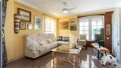 Chalet on Calle Alzabares Bajo photo 6