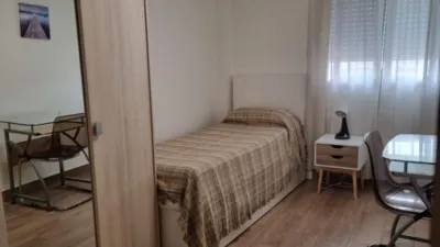 Piso en alquiler en Carrer de Rubén Vela, En Corts (Distrito Quatre Carreres. València Capital) de 1.500 €<span>/mes</span>