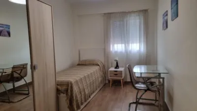 Piso en alquiler en Carrer de Rubén Vela, En Corts (Distrito Quatre Carreres. València Capital) de 1.500 €<span>/mes</span>