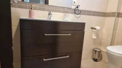 Piso en alquiler en Carrer de Rubén Vela, En Corts (Distrito Quatre Carreres. València Capital) de 1.500 €<span>/mes</span>