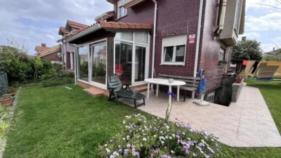 Semi-detached house in Barrio del Faro photo 4