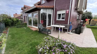 Semi-detached house in Barrio del Faro photo 6