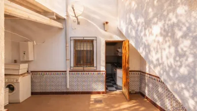 Semi-detached house on Cervantes Street photo 26