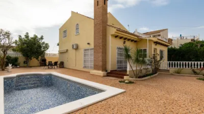 Chalet en Playa Flamenca photo 6