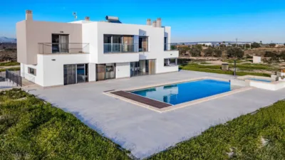 Chalet in La Marina photo 8