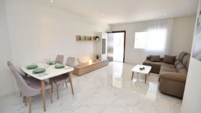 Casa – San Miguel de Salinas, Las Escalericas - Més