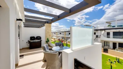 Casa – Orihuela, Urbanización Horizonte - Més
