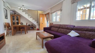 Terraced house on Calle Gotzone Mora photo 7