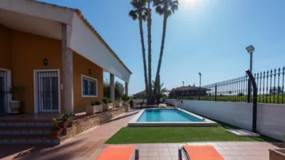 Chalet en venta en Calle Correntias Altas, Núcleo Urbano (Orihuela) de 675.000 €
