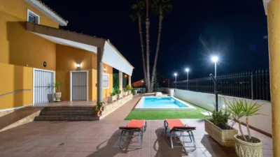 Chalet en venta en Calle Correntias Altas, Núcleo Urbano (Orihuela) de 675.000 €