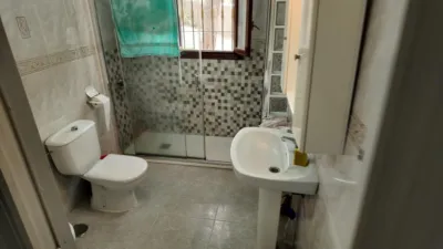 Chalet en venta en Calle de los Pirineos, Las Filipinas-Villamartín-Canal Norte (Distrito Orihuela Costa. Orihuela) de 450.000 €