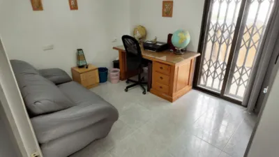 Chalet en venta en Calle de los Pirineos, Las Filipinas-Villamartín-Canal Norte (Distrito Orihuela Costa. Orihuela) de 450.000 €