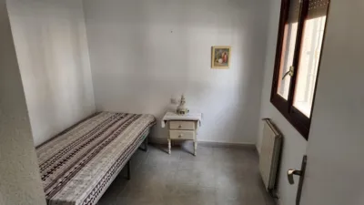 Chalet en venta en Calle de los Pirineos, Las Filipinas-Villamartín-Canal Norte (Distrito Orihuela Costa. Orihuela) de 450.000 €