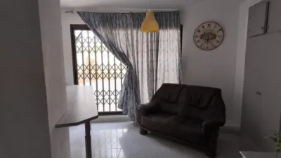 Chalet en venta en Calle de los Pirineos, Las Filipinas-Villamartín-Canal Norte (Distrito Orihuela Costa. Orihuela) de 450.000 €