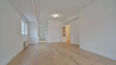 Piso en alquiler en Avenida del Mediterráneo, cerca de Calle de Federico Moreno Torroba - Imagen 2