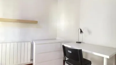Casa adosada en alquiler en Calle Yza Gidelli, Plaza Mayor-San Agustín (Segovia Capital) de 2.300 €<span>/mes</span>