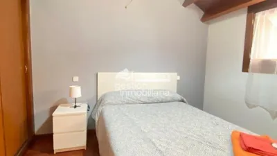 Casa adosada en alquiler en Calle Yza Gidelli, Plaza Mayor-San Agustín (Segovia Capital) de 2.300 €<span>/mes</span>