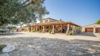Chalet in Can Picafort photo 5