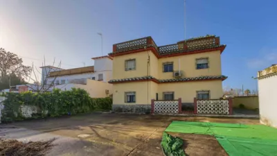 Chalet en venta en Calle Seguirilla, Sanlúcar la Mayor de 350.000 €
