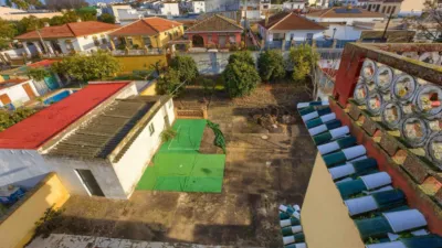 Chalet en venta en Calle Seguirilla, Sanlúcar la Mayor de 350.000 €