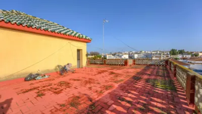 Chalet en venta en Calle Seguirilla, Sanlúcar la Mayor de 350.000 €