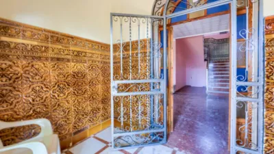 Chalet en venta en Calle Seguirilla, Sanlúcar la Mayor de 350.000 €
