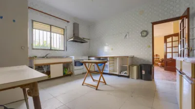 Chalet en venta en Calle Seguirilla, Sanlúcar la Mayor de 350.000 €