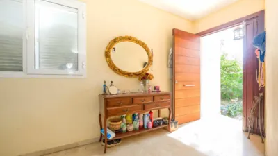 Chalet en venta en Avenida de las Mimosas, cerca de Avenida de las Begonias, El Zaudín-Club de Golf (Bormujos) de 559.500 €
