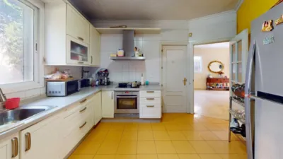 Chalet en venta en Avenida de las Mimosas, cerca de Avenida de las Begonias, El Zaudín-Club de Golf (Bormujos) de 559.500 €