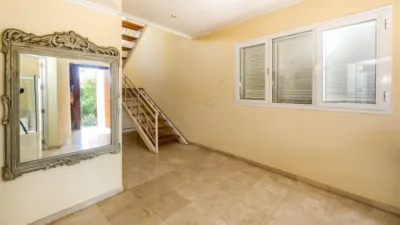 Chalet en venta en Avenida de las Mimosas, cerca de Avenida de las Begonias, El Zaudín-Club de Golf (Bormujos) de 559.500 €