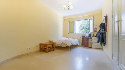 Chalet en venta en Avenida de las Mimosas, cerca de Avenida de las Begonias, El Zaudín-Club de Golf (Bormujos) de 559.500 €