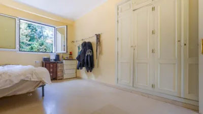 Chalet en venta en Avenida de las Mimosas, cerca de Avenida de las Begonias, El Zaudín-Club de Golf (Bormujos) de 559.500 €
