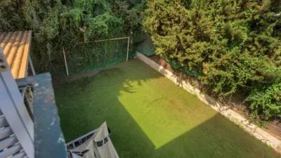 Chalet en venta en Avenida de las Mimosas, cerca de Avenida de las Begonias, El Zaudín-Club de Golf (Bormujos) de 559.500 €